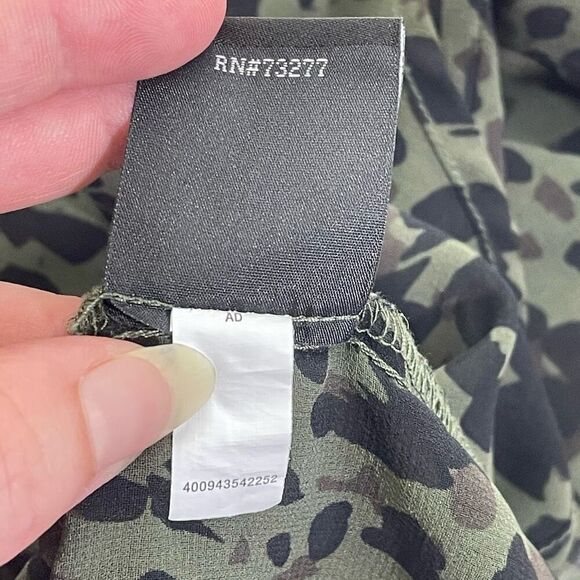 Rock and Republic Women's Button-up Animal Print Polyester Shirt Size M - Picture 5 of 15